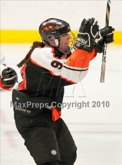 Thumbnail 2 in White Bear Lake vs Hill-Murray (Section 4AA Semifinal) photogallery.
