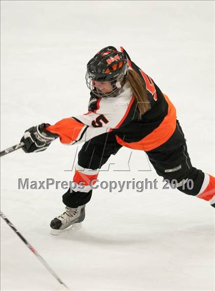 Thumbnail 2 in White Bear Lake vs Hill-Murray (Section 4AA Semifinal) photogallery.