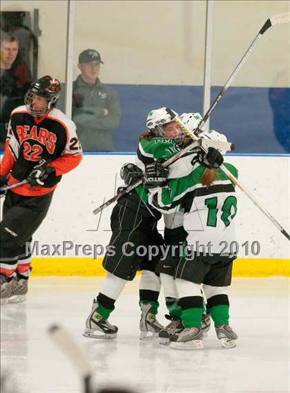 Thumbnail 3 in White Bear Lake vs Hill-Murray (Section 4AA Semifinal) photogallery.