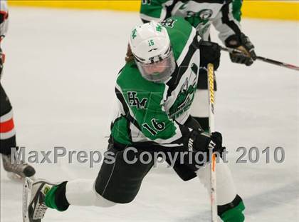 Thumbnail 2 in White Bear Lake vs Hill-Murray (Section 4AA Semifinal) photogallery.