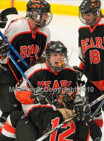 Thumbnail 3 in White Bear Lake vs Hill-Murray (Section 4AA Semifinal) photogallery.