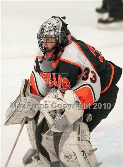 Thumbnail 2 in White Bear Lake vs Hill-Murray (Section 4AA Semifinal) photogallery.