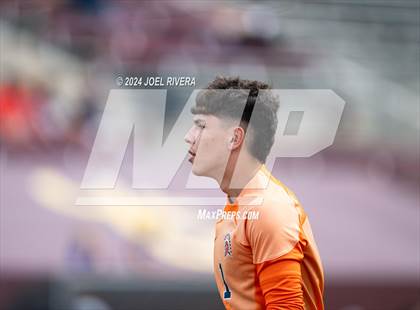 Thumbnail 1 in Seven Lakes vs Cinco Ranch (UIL Soccer 6A Region 3 Regional Final) photogallery.
