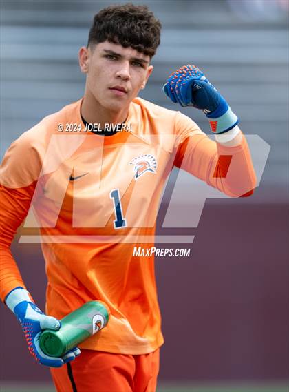 Thumbnail 1 in Seven Lakes vs Cinco Ranch (UIL Soccer 6A Region 3 Regional Final) photogallery.