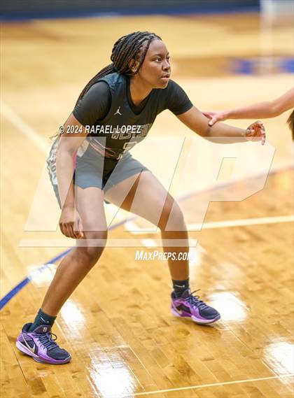 Thumbnail 2 in Westside vs. Sam Rayburn (McDonald's Texas Invitational) photogallery.