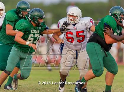 Thumbnail 3 in Roosevelt vs Reagan JV B photogallery.