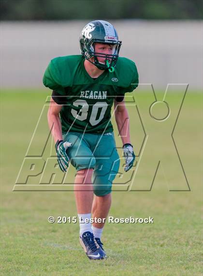 Thumbnail 1 in Roosevelt vs Reagan JV B photogallery.