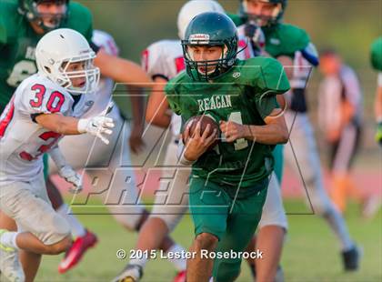 Thumbnail 2 in Roosevelt vs Reagan JV B photogallery.