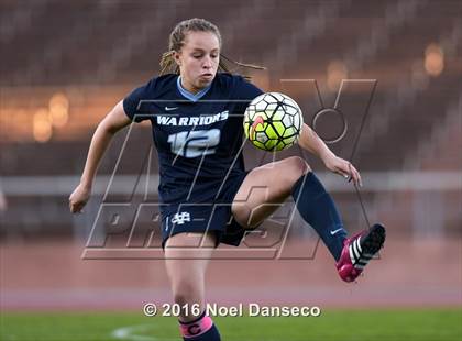 Thumbnail 2 in Sacred Heart Cathedral Preparatory vs. Valley Christian photogallery.