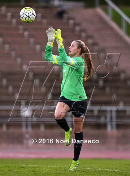Thumbnail 2 in Sacred Heart Cathedral Preparatory vs. Valley Christian photogallery.