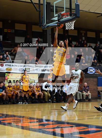 Thumbnail 1 in Loyola Academy vs. St. Patrick (War on the Shore) photogallery.