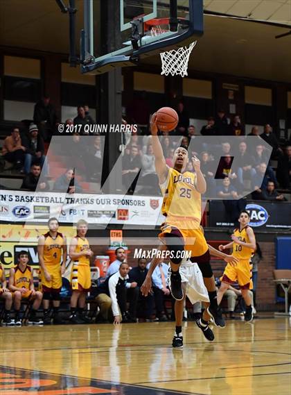 Thumbnail 1 in Loyola Academy vs. St. Patrick (War on the Shore) photogallery.