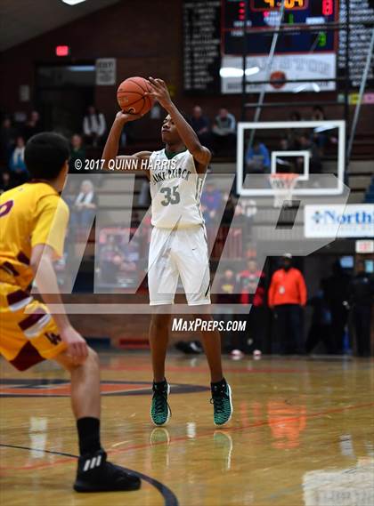 Thumbnail 3 in Loyola Academy vs. St. Patrick (War on the Shore) photogallery.