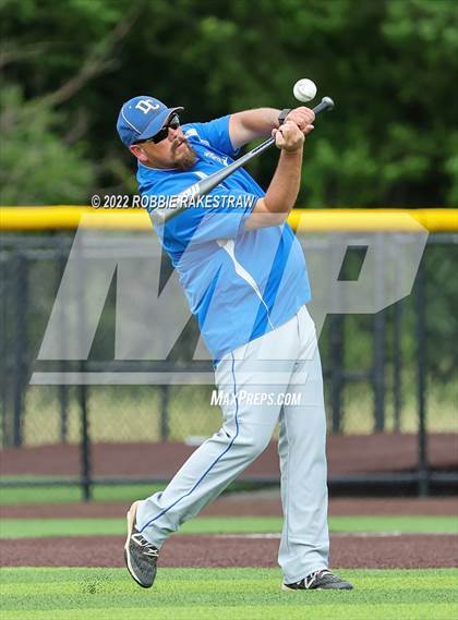 Thumbnail 3 in Dodd City @ Abbott (UIL 1A Region II Regional Final) photogallery.