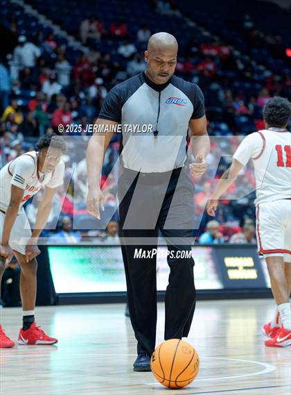 Thumbnail 3 in Woodward Academy vs. Tri-Cities (GHSA 5A Finals) photogallery.