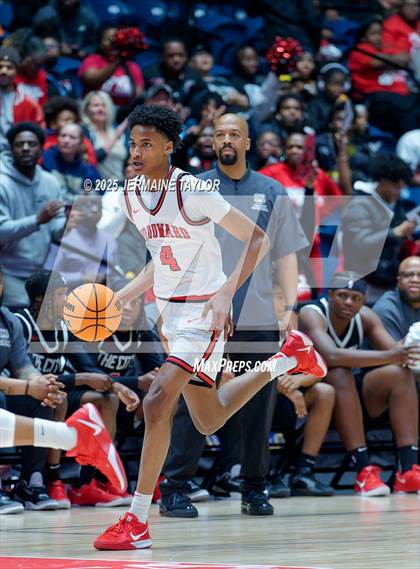 Thumbnail 2 in Woodward Academy vs. Tri-Cities (GHSA 5A Finals) photogallery.