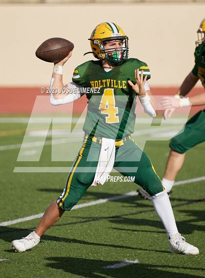 Thumbnail 2 in Holtville vs. Army-Navy (CIF SDS Division V-AA Final) photogallery.