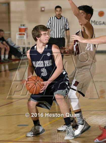 Thumbnail 1 in Nipomo vs. Glacier Peak (MaxPreps Holiday Classic) photogallery.