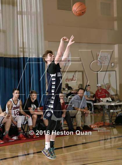 Thumbnail 1 in Nipomo vs. Glacier Peak (MaxPreps Holiday Classic) photogallery.