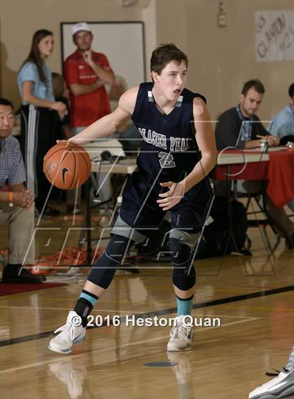Thumbnail 3 in Nipomo vs. Glacier Peak (MaxPreps Holiday Classic) photogallery.
