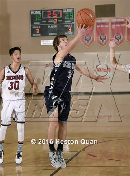 Thumbnail 3 in Nipomo vs. Glacier Peak (MaxPreps Holiday Classic) photogallery.