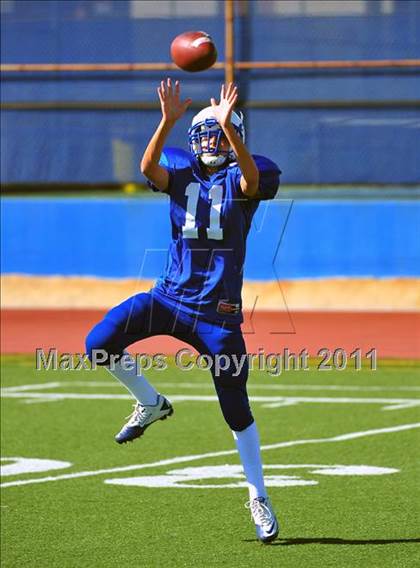 Thumbnail 1 in Bell Gardens @ San Marino photogallery.
