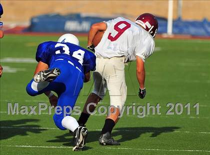 Thumbnail 1 in Bell Gardens @ San Marino photogallery.