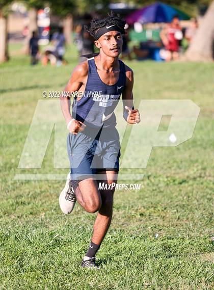 Thumbnail 1 in SJS Metro League Center Meet #1 photogallery.