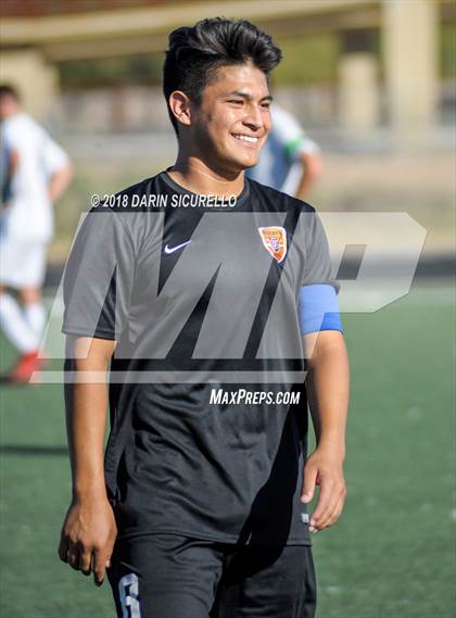 Thumbnail 3 in Pinnacle vs. Corona del Sol (AIA 6A Quarterfinal Playoff) photogallery.