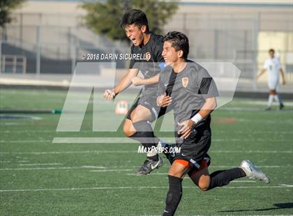 Thumbnail 3 in Pinnacle vs. Corona del Sol (AIA 6A Quarterfinal Playoff) photogallery.