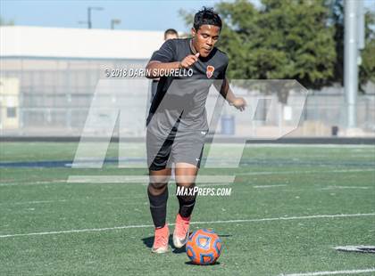 Thumbnail 3 in Pinnacle vs. Corona del Sol (AIA 6A Quarterfinal Playoff) photogallery.