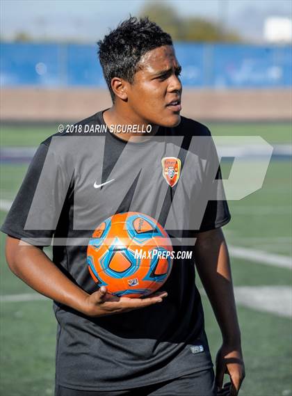 Thumbnail 3 in Pinnacle vs. Corona del Sol (AIA 6A Quarterfinal Playoff) photogallery.