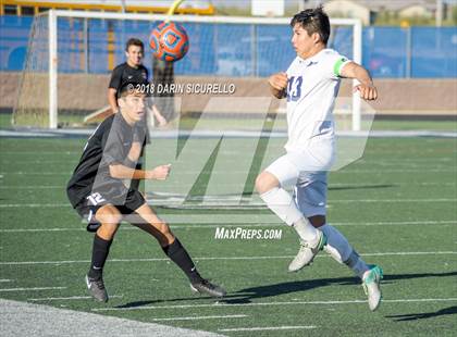 Thumbnail 2 in Pinnacle vs. Corona del Sol (AIA 6A Quarterfinal Playoff) photogallery.