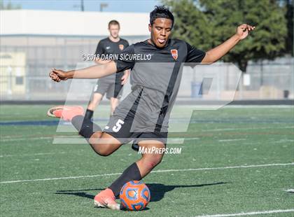 Thumbnail 1 in Pinnacle vs. Corona del Sol (AIA 6A Quarterfinal Playoff) photogallery.
