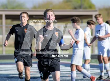 Thumbnail 2 in Pinnacle vs. Corona del Sol (AIA 6A Quarterfinal Playoff) photogallery.