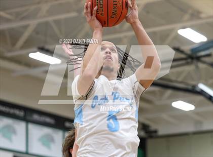 Thumbnail 1 in Oak Park vs. Park Hill (MSHSAA Class 6 District 8 Semifinal) photogallery.