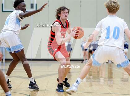 Thumbnail 3 in Oak Park vs. Park Hill (MSHSAA Class 6 District 8 Semifinal) photogallery.