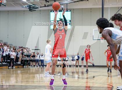 Thumbnail 2 in Oak Park vs. Park Hill (MSHSAA Class 6 District 8 Semifinal) photogallery.
