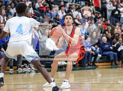 Thumbnail 1 in Oak Park vs. Park Hill (MSHSAA Class 6 District 8 Semifinal) photogallery.