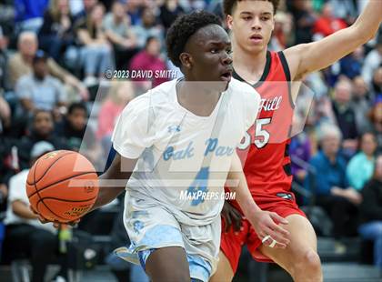 Thumbnail 1 in Oak Park vs. Park Hill (MSHSAA Class 6 District 8 Semifinal) photogallery.