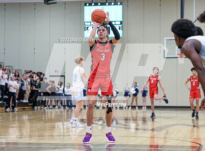 Thumbnail 3 in Oak Park vs. Park Hill (MSHSAA Class 6 District 8 Semifinal) photogallery.