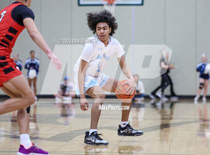 Thumbnail 1 in Oak Park vs. Park Hill (MSHSAA Class 6 District 8 Semifinal) photogallery.