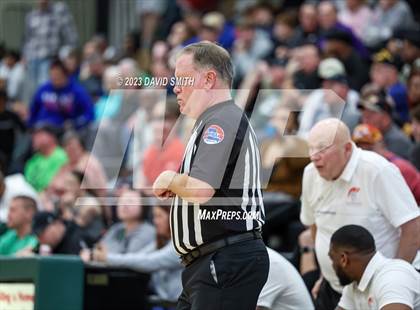 Thumbnail 1 in Oak Park vs. Park Hill (MSHSAA Class 6 District 8 Semifinal) photogallery.