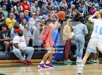 Thumbnail 3 in Oak Park vs. Park Hill (MSHSAA Class 6 District 8 Semifinal) photogallery.