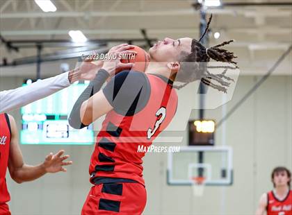 Thumbnail 3 in Oak Park vs. Park Hill (MSHSAA Class 6 District 8 Semifinal) photogallery.
