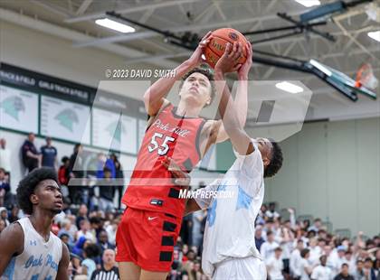 Thumbnail 3 in Oak Park vs. Park Hill (MSHSAA Class 6 District 8 Semifinal) photogallery.