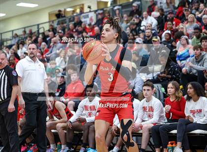 Thumbnail 2 in Oak Park vs. Park Hill (MSHSAA Class 6 District 8 Semifinal) photogallery.