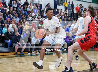 Thumbnail 3 in Oak Park vs. Park Hill (MSHSAA Class 6 District 8 Semifinal) photogallery.
