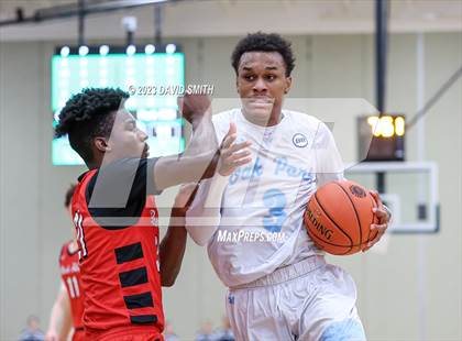Thumbnail 3 in Oak Park vs. Park Hill (MSHSAA Class 6 District 8 Semifinal) photogallery.