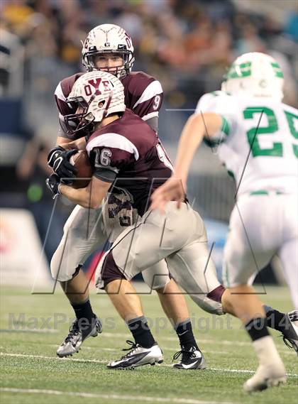Thumbnail 3 in Cameron Yoe vs. Wall (UIL 2A Division 1 Final) photogallery.